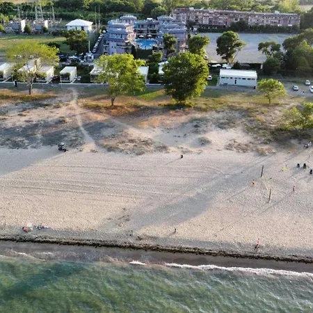 градина луксозен Černomorec