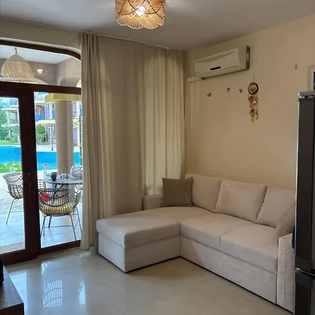 Apartmán градина луксозен