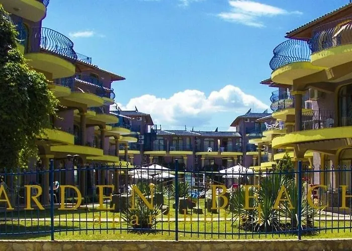 градина луксозен Lejlighed *