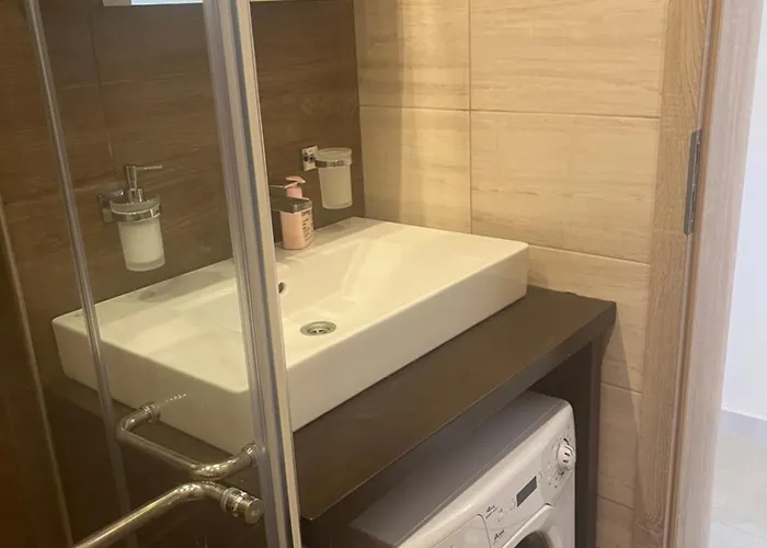 градина луксозен Lejlighed *